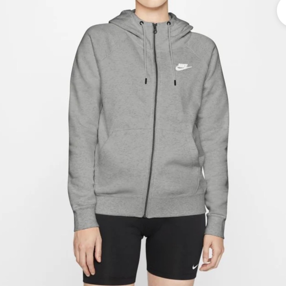 Nike essential full zip up